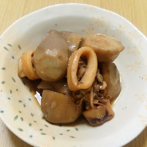 里芋とイカの煮物　圧力鍋レシピ